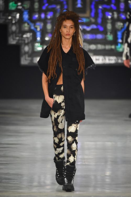 マルセロ・ブロン カウンティ・オブ・ミラン(MARCELO BURLON COUNTY OF MILAN) 2016-17年秋冬 ウィメンズ&メンズコレクション  - 写真42