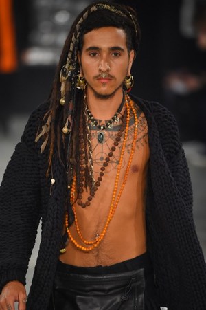 マルセロ・ブロン カウンティ・オブ・ミラン(MARCELO BURLON COUNTY OF MILAN) 2016-17年秋冬 ウィメンズ&メンズコレクション  - 写真2