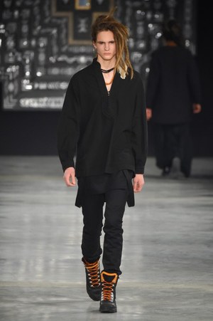 マルセロ・ブロン カウンティ・オブ・ミラン(MARCELO BURLON COUNTY OF MILAN) 2016-17年秋冬 ウィメンズ&メンズコレクション  - 写真4