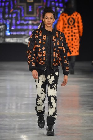 マルセロ・ブロン カウンティ・オブ・ミラン(MARCELO BURLON COUNTY OF MILAN) 2016-17年秋冬 ウィメンズ&メンズコレクション  - 写真33