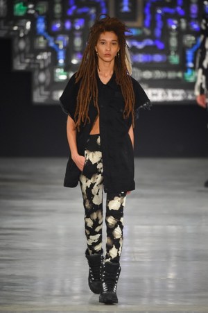 マルセロ・ブロン カウンティ・オブ・ミラン(MARCELO BURLON COUNTY OF MILAN) 2016-17年秋冬 ウィメンズ&メンズコレクション  - 写真42