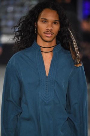 マルセロ・ブロン カウンティ・オブ・ミラン(MARCELO BURLON COUNTY OF MILAN) 2016-17年秋冬 ウィメンズ&メンズコレクション  - 写真47