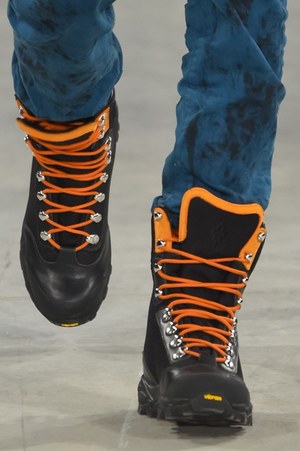 マルセロ・ブロン カウンティ・オブ・ミラン(MARCELO BURLON COUNTY OF MILAN) 2016-17年秋冬 ウィメンズ&メンズコレクション  - 写真49