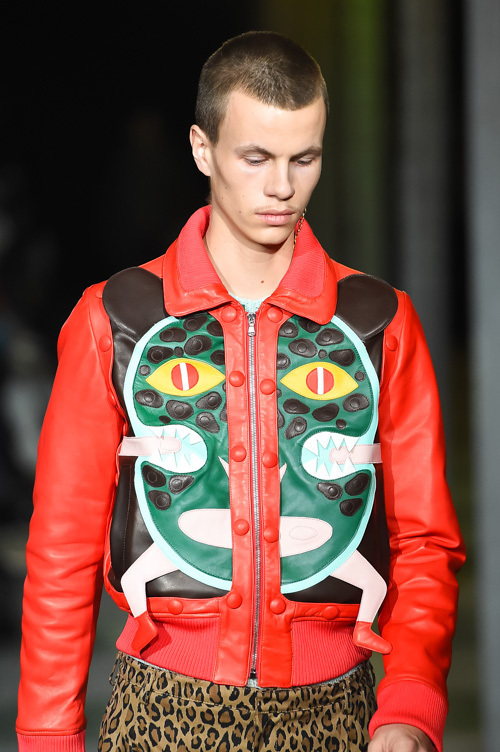 ウォルター ヴァン ベイレンドンク(Walter Van Beirendonck) 2016-17年秋冬 メンズコレクション  - 写真34