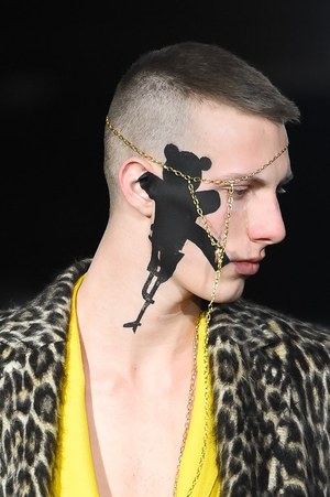 ウォルター ヴァン ベイレンドンク(Walter Van Beirendonck) 2016-17年秋冬 メンズコレクション  - 写真38