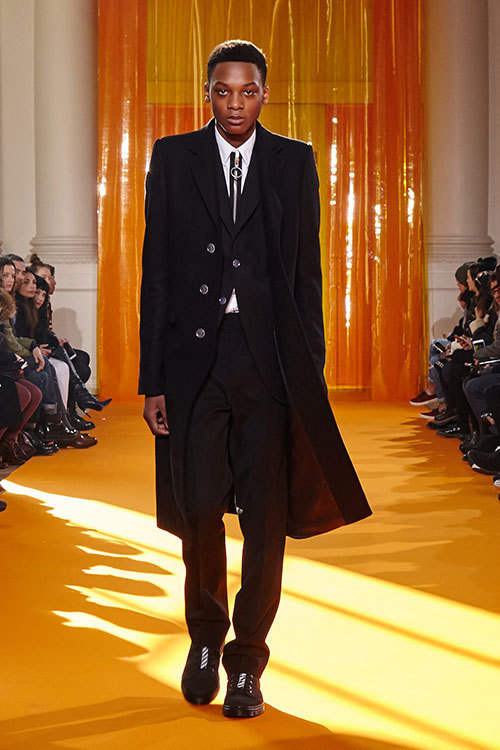 【洋雑誌】SHOW/OFF #1 ショウ・オフ アントワープ ファッション SHOW / OFF issue #1 ROYAL ACADEMY OF FINE ARTS ANTWERP