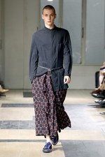 現代によみがえった幕末のサムライ達　ヨウジヤマモト(Yohji Yamamoto) 2012年春夏メンズコレクション｜写真4
