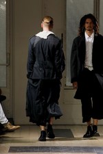 現代によみがえった幕末のサムライ達　ヨウジヤマモト(Yohji Yamamoto) 2012年春夏メンズコレクション｜写真9