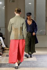 現代によみがえった幕末のサムライ達　ヨウジヤマモト(Yohji Yamamoto) 2012年春夏メンズコレクション｜写真18