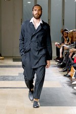 現代によみがえった幕末のサムライ達　ヨウジヤマモト(Yohji Yamamoto) 2012年春夏メンズコレクション｜写真22