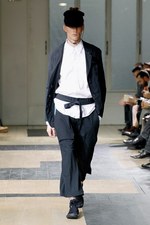 現代によみがえった幕末のサムライ達　ヨウジヤマモト(Yohji Yamamoto) 2012年春夏メンズコレクション｜写真25