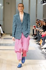 現代によみがえった幕末のサムライ達　ヨウジヤマモト(Yohji Yamamoto) 2012年春夏メンズコレクション｜写真30