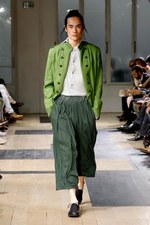 現代によみがえった幕末のサムライ達　ヨウジヤマモト(Yohji Yamamoto) 2012年春夏メンズコレクション｜写真39