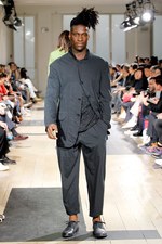 現代によみがえった幕末のサムライ達　ヨウジヤマモト(Yohji Yamamoto) 2012年春夏メンズコレクション｜写真41