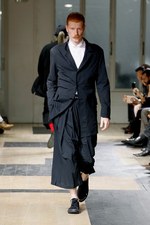 現代によみがえった幕末のサムライ達　ヨウジヤマモト(Yohji Yamamoto) 2012年春夏メンズコレクション｜写真46