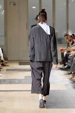 現代によみがえった幕末のサムライ達　ヨウジヤマモト(Yohji Yamamoto) 2012年春夏メンズコレクション｜写真50