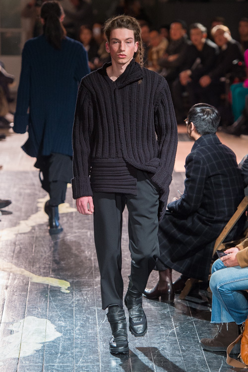 ヨウジヤマモト(Yohji Yamamoto) 2016-17年秋冬 メンズコレクション シルエット - 写真7