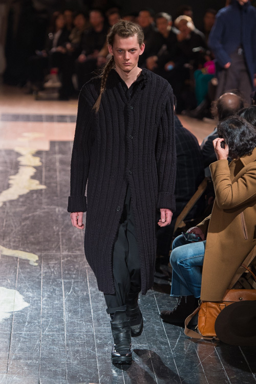 ヨウジヤマモト(Yohji Yamamoto) 2016-17年秋冬 メンズコレクション  - 写真14