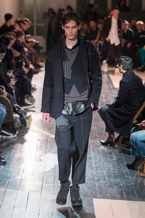 ヨウジヤマモト(Yohji Yamamoto) 2016-17年秋冬 メンズコレクション シルエット - 写真27