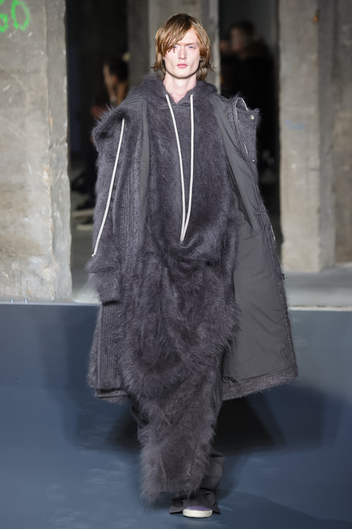 リック・オウエンス(Rick Owens) 2016-17年秋冬 メンズコレクション  - 写真48