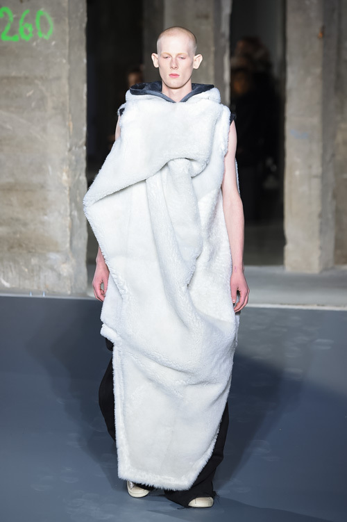 リック・オウエンス(Rick Owens) 2016-17年秋冬 メンズコレクション  - 写真73