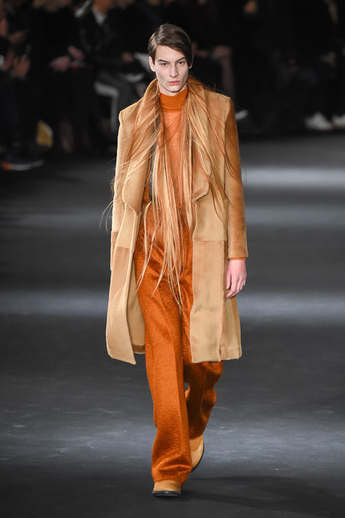 アン ドゥムルメステール(ANN DEMEULEMEESTER) 2016-17年秋冬
