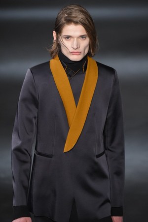 アン ドゥムルメステール(ANN DEMEULEMEESTER) 2016-17年秋冬 メンズコレクション  - 写真2