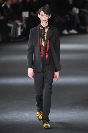 アン ドゥムルメステール(ANN DEMEULEMEESTER) 2016-17年秋冬 メンズコレクション  - 写真3