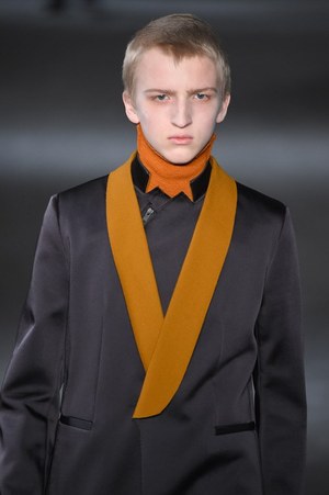 アン ドゥムルメステール(ANN DEMEULEMEESTER) 2016-17年秋冬 メンズコレクション  - 写真6