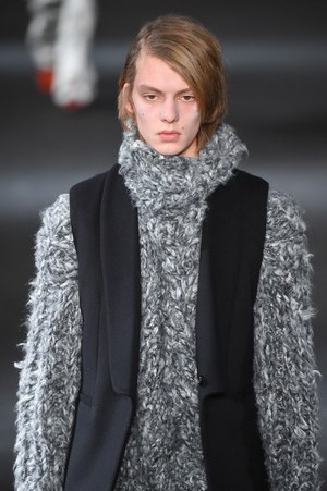 アン ドゥムルメステール(ANN DEMEULEMEESTER) 2016-17年秋冬 メンズコレクション  - 写真24