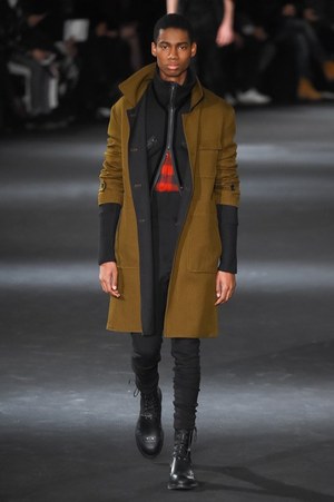 アン ドゥムルメステール(ANN DEMEULEMEESTER) 2016-17年秋冬 メンズコレクション  - 写真41