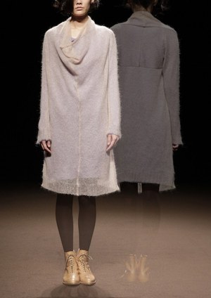 シンプルな中にユニークなデザインが潜む サポートサーフェス(support surface)、2011-2012年秋冬コレクション｜写真11