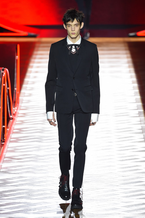 ディオール オム(DIOR HOMME) 2016年冬メンズコレクション  - 写真1