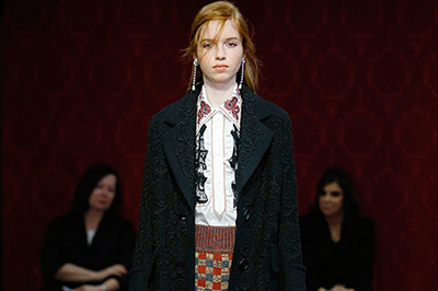 ミュウミュウ 2016年プレフォールコレクション - 温もりの中に潜む刺激と繊細さ