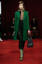 ミュウミュウ 2016年プレフォールコレクション - 温もりの中に潜む刺激と繊細さ｜写真10