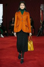 ミュウミュウ 2016年プレフォールコレクション - 温もりの中に潜む刺激と繊細さ｜写真11