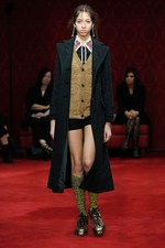 ミュウミュウ 2016年プレフォールコレクション - 温もりの中に潜む刺激と繊細さ｜写真23