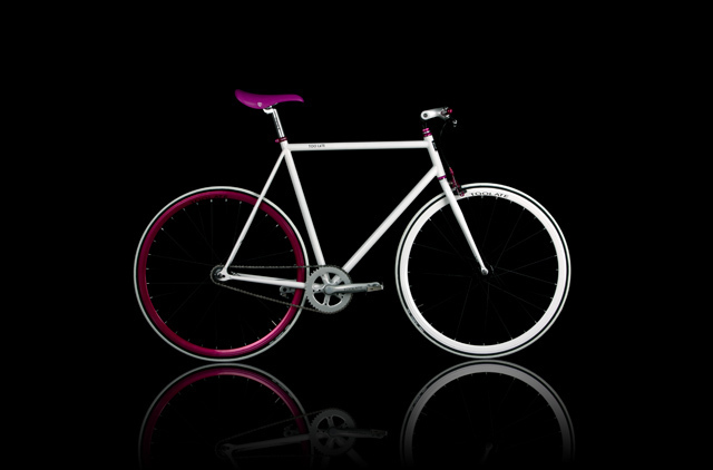 イタリア発時計ブランド「TOO LATE」よりポップな自転車が新登場 | 写真