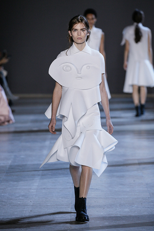 ヴィクター＆ロルフ オートクチュール(VIKTOR & ROLF Haute Couture) 2016年春夏ウィメンズコレクション  - 写真10