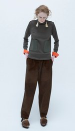 トーガ プルラ 2016-17年秋冬コレクション - 温もりの中に刺激的なスパイスを加えて｜写真13