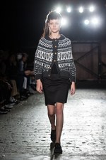 ガンリュウ 2016-17年秋冬コレクション - アクティビティな正装にアバンギャルドの要素を｜写真12