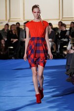 ロココとマサイ族を融合させた、スポーティでゴージャスな女性たち-タクーン（THAKOON）の2011-12年秋冬コレクション｜写真4