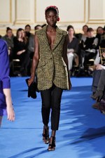 ロココとマサイ族を融合させた、スポーティでゴージャスな女性たち-タクーン（THAKOON）の2011-12年秋冬コレクション｜写真8