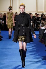 ロココとマサイ族を融合させた、スポーティでゴージャスな女性たち-タクーン（THAKOON）の2011-12年秋冬コレクション｜写真10