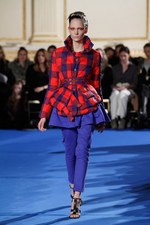 ロココとマサイ族を融合させた、スポーティでゴージャスな女性たち-タクーン（THAKOON）の2011-12年秋冬コレクション｜写真26