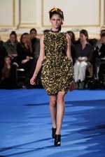 ロココとマサイ族を融合させた、スポーティでゴージャスな女性たち-タクーン（THAKOON）の2011-12年秋冬コレクション｜写真27