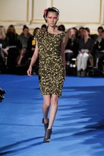 ロココとマサイ族を融合させた、スポーティでゴージャスな女性たち-タクーン（THAKOON）の2011-12年秋冬コレクション｜写真30