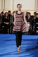 ロココとマサイ族を融合させた、スポーティでゴージャスな女性たち-タクーン（THAKOON）の2011-12年秋冬コレクション｜写真31