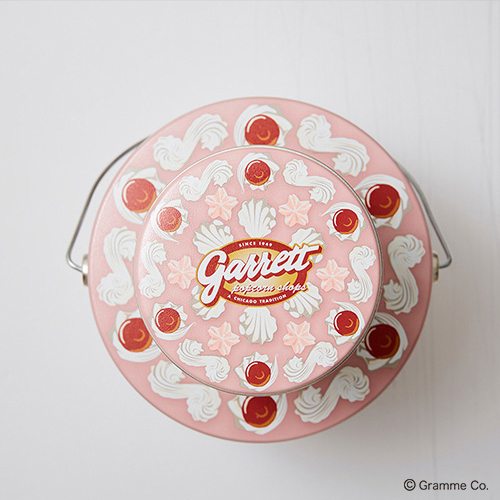 ギャレット ポップコーン×Q-pot.コラボ缶を限定発売、サクラのメレンゲとチェリーの2段ケーキ｜写真18