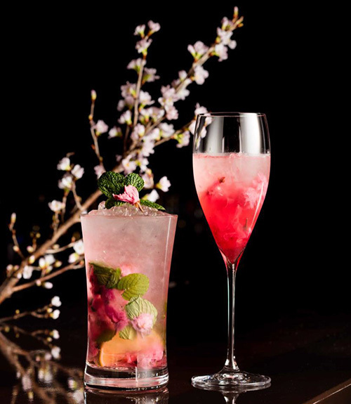 「桜カクテルフェア」ザ・キャピトルホテル 東急で開催 - 桜の花びらが舞う和テイストのモヒートなど | 写真